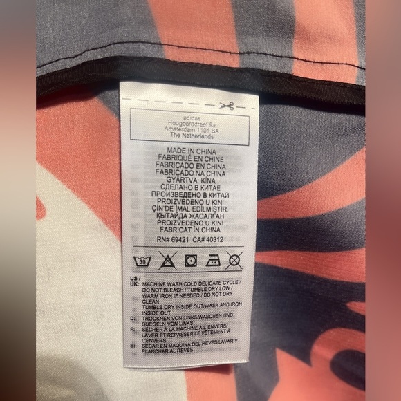 NWT Reebok GE4170 Unisex By Pyer Moss Allover Print Sankofa Duster jacket S - Picture 4 of 5